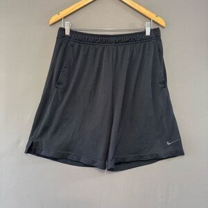 Nike Activewear Grey Dri-fit Shorts Mens Size XL W Drawstrings 100% Polyester